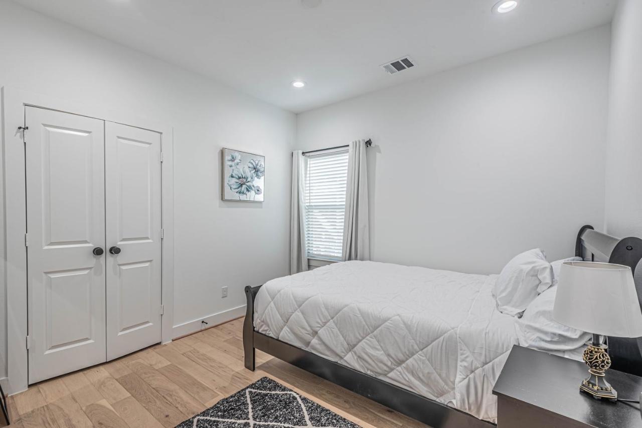 Luxury 3Br, Ks Bed Mins Away 4Rm Dtown, Med Ctr Vila Houston Exterior foto